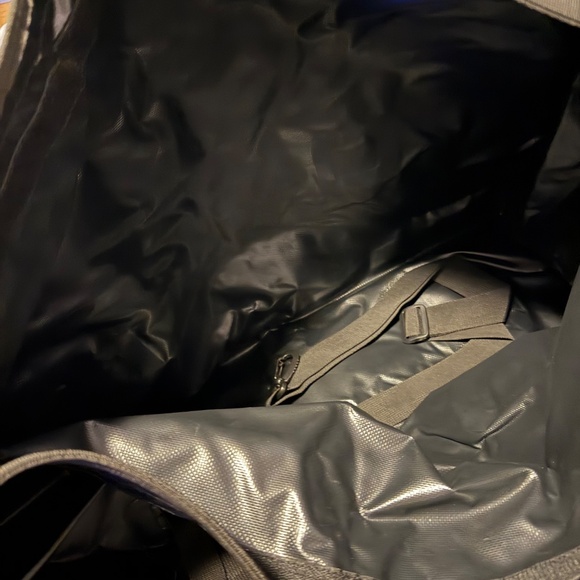 Grundens Shackelton 105L Duffel Bag in Black - Picture 4 of 6